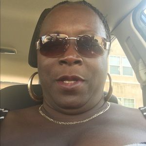 Meet your Posher, Terri